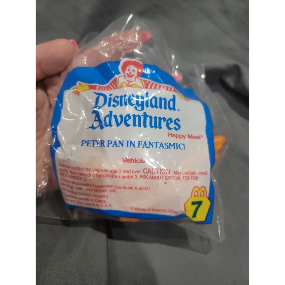 McDonald's Happy Meal Disneyland 40th Anniversary Viewers Peter Pan in Fantasmic
